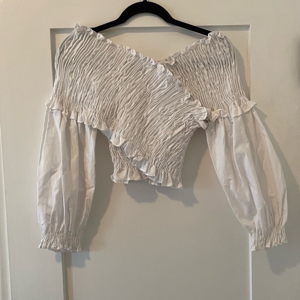 Off the shoulder scrunch top